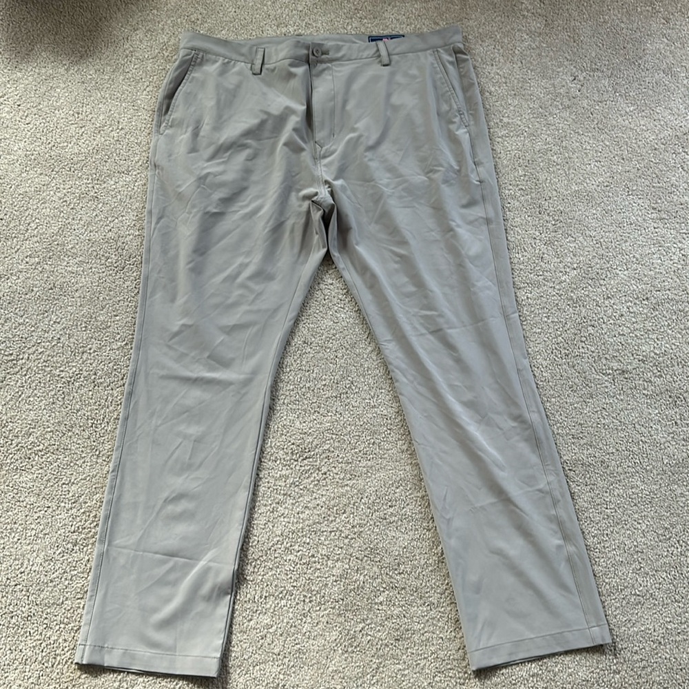 Men’s vineyard vine khaki pants size 40x32